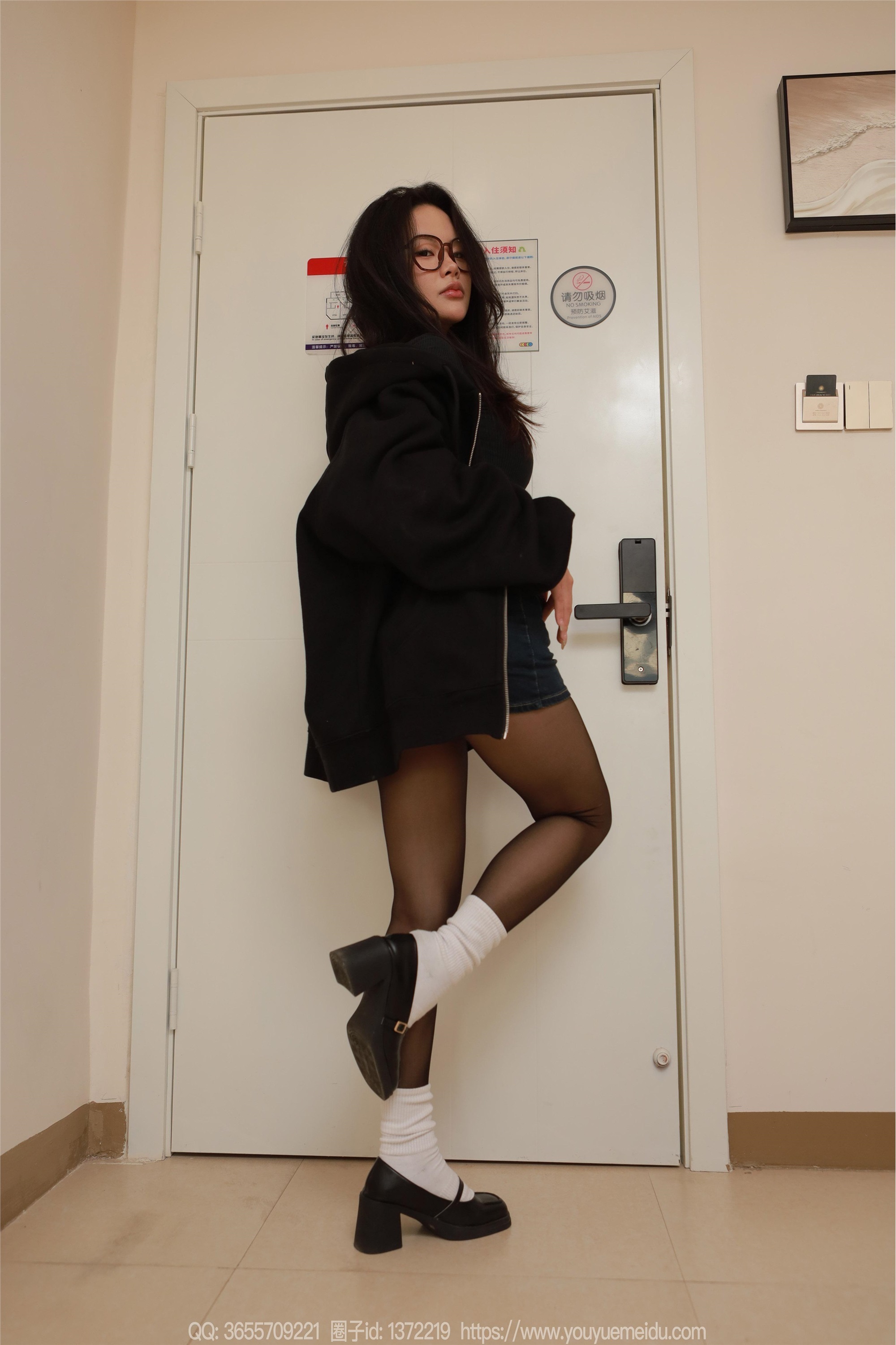 IESS异思趣向  2025.01.26 丝享家 1960 兔兔《黑丝沙发》